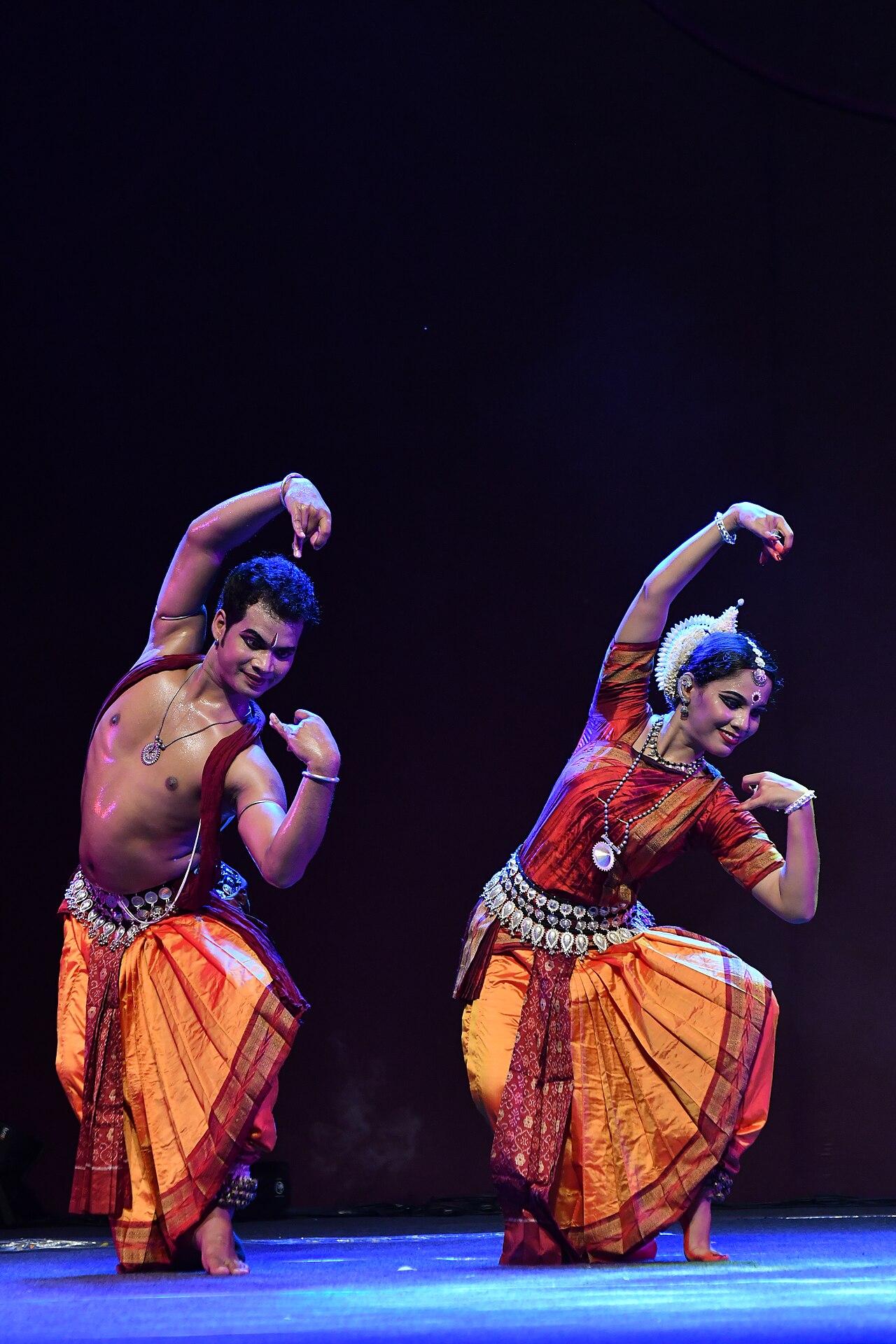 A Odissi dancer